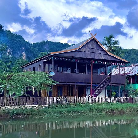 Nasrul House Homestay For Backpackers Maros 외부 사진