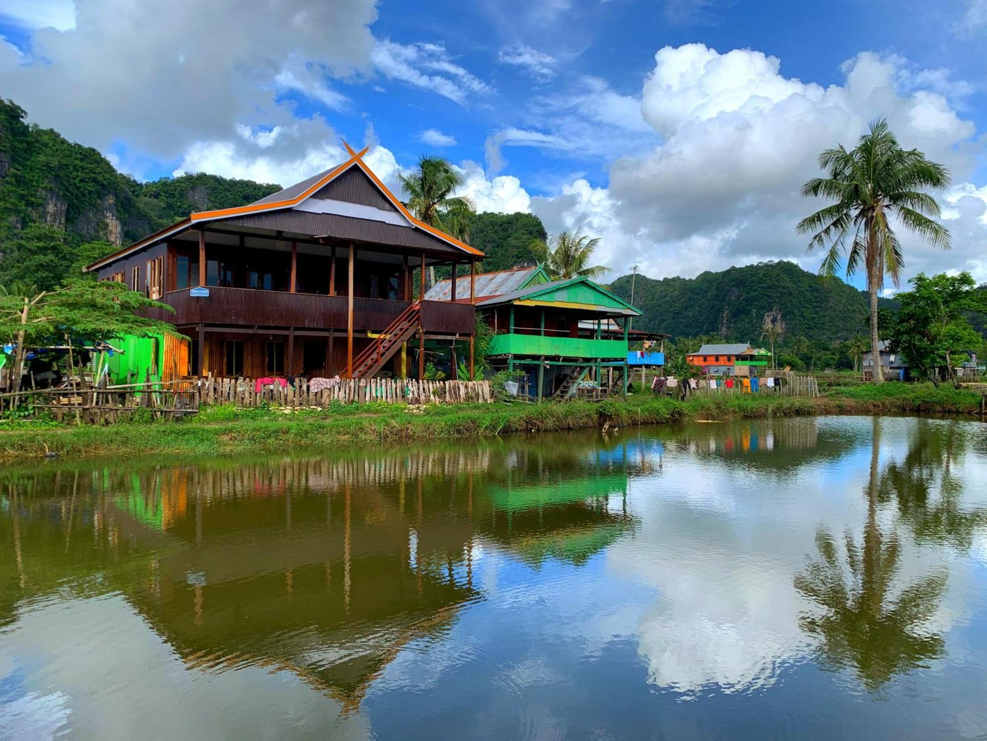 Nasrul House Homestay For Backpackers Maros 외부 사진