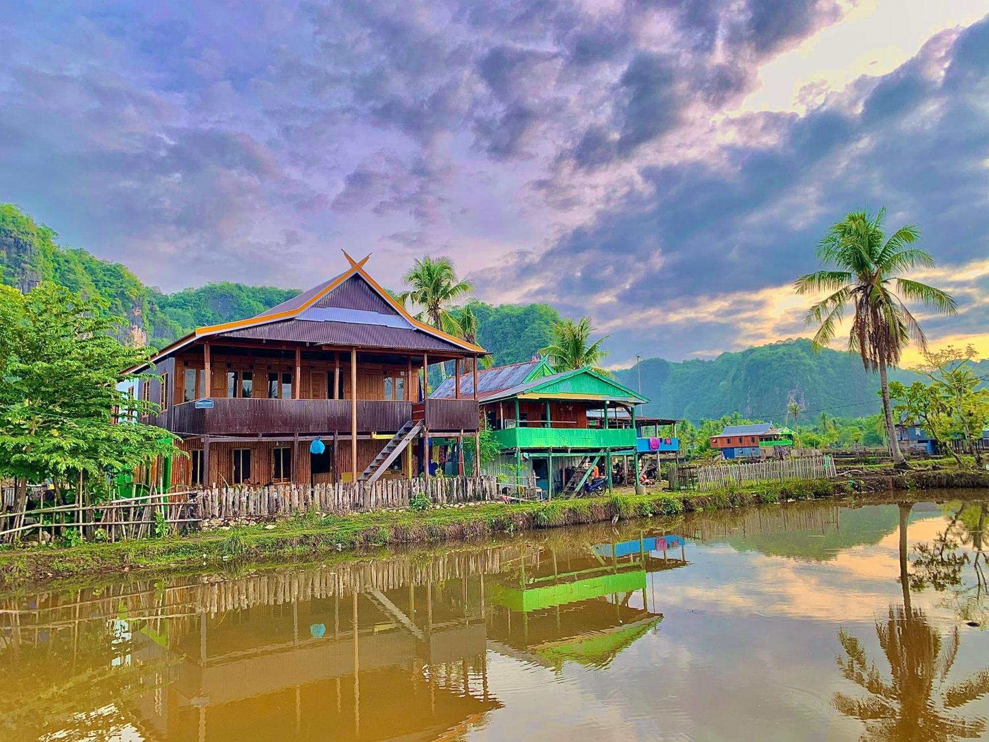 Nasrul House Homestay For Backpackers Maros 외부 사진