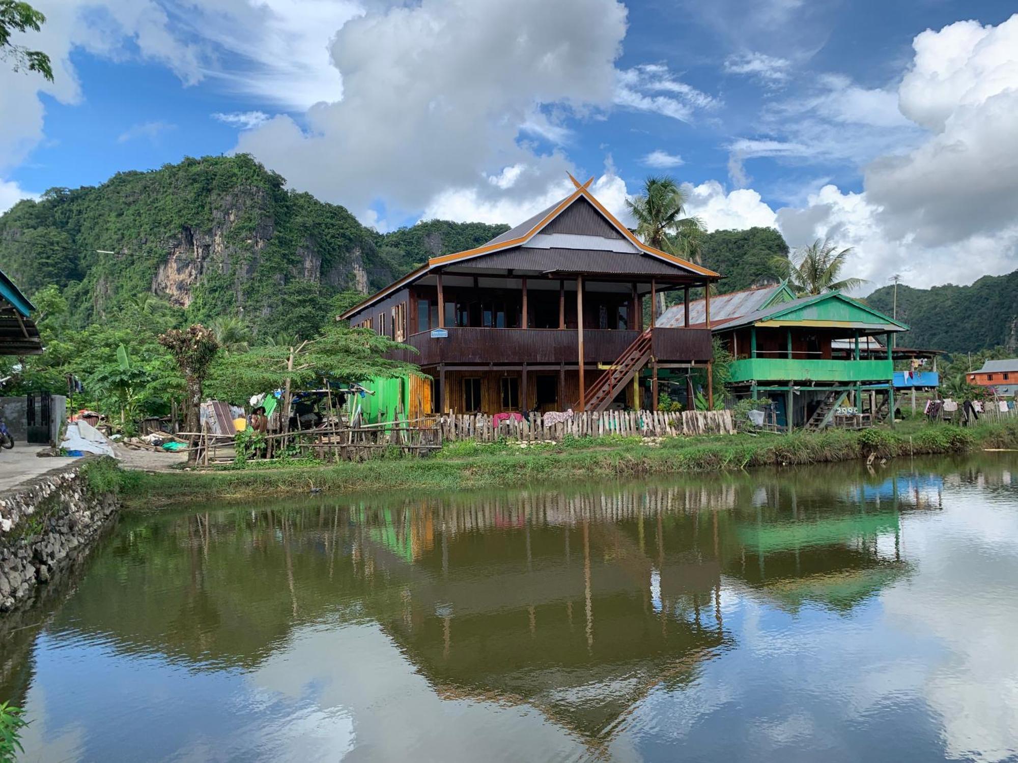 Nasrul House Homestay For Backpackers Maros 외부 사진