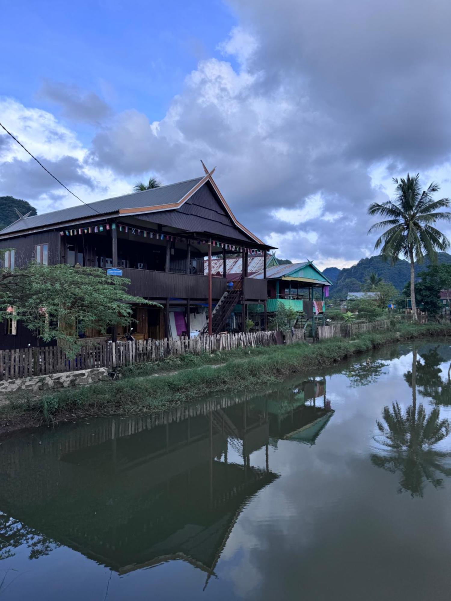 Nasrul House Homestay For Backpackers Maros 외부 사진